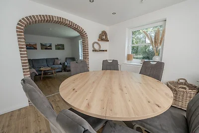 NIB-831 - Grosszügiges Ferienhaus in Alleinla...