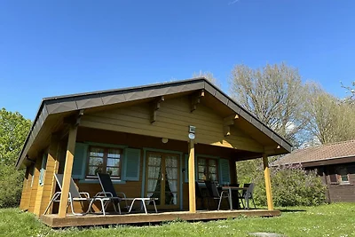 LTD-105 Holzblockhaus für 4 Personen mit...