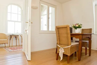 Villa Artemis, 10 Patras