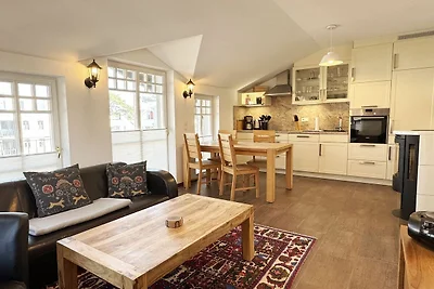 Wohnung 03 mit Kamin, Balkon & Meerblick