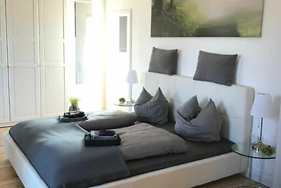 BLÜTHNER APARTMENT