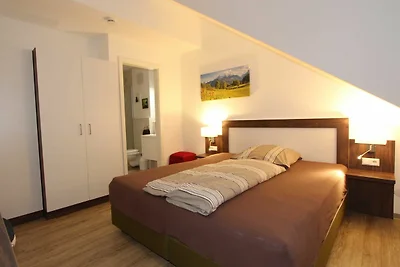 GRA-301 - Moderne Ferienwohnung mit Whirlpool...