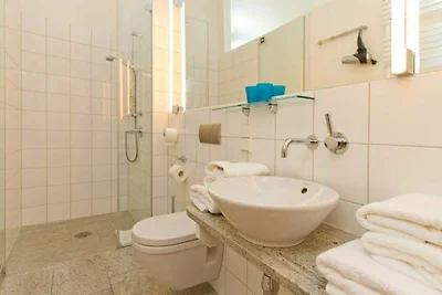 Villa Artemis, 03 Theben