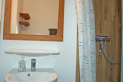 02 Ferienappartement mit Balkon