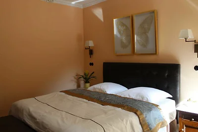 Le Deuxieme Etage