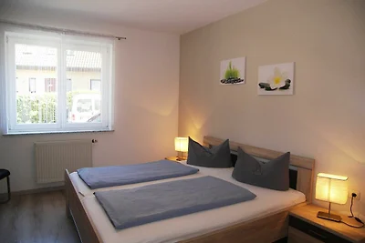 Ferienwohnung mit Terrasse und E- Auto...