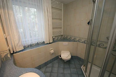 Haus Rügenwelle  Whg. 02 EG mit Terrasse