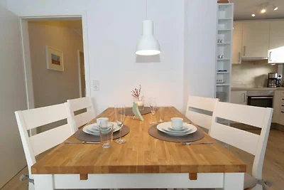 Entennest am Dorfteich