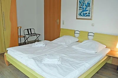 12 schöne 3-Raum-Ferienwohnung mit Balkon