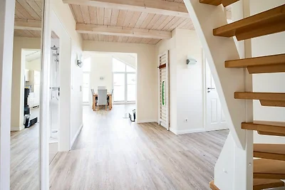 DAG-951 - Freistehendes Haus mit privatem Gar...