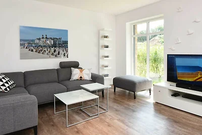 exklusive Reetdach Villa nur 500 Meter bis zu...