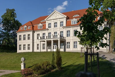 Kula/dvorac Odmarališta i klubovi Neustrelitz