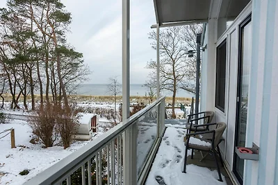 Zimmer Stammhaus seitlicher Meerblick