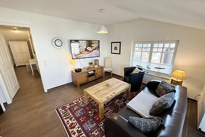 Wohnung 03 mit Kamin, Balkon & Meerblick