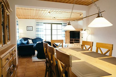 Ferienhaus unterm Reetdach in Woorke