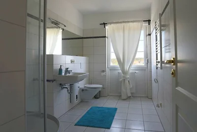 Hochwertige Ferienwohnung direkt am Hafen mit...