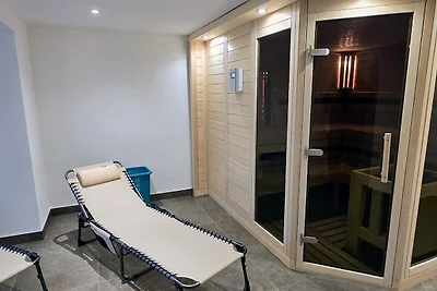 Studio 8 / mit Balkon