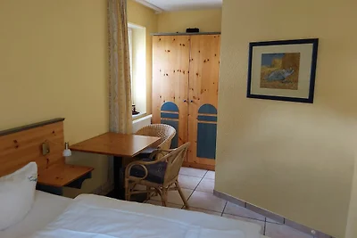 3-Raum (D4) App. 207