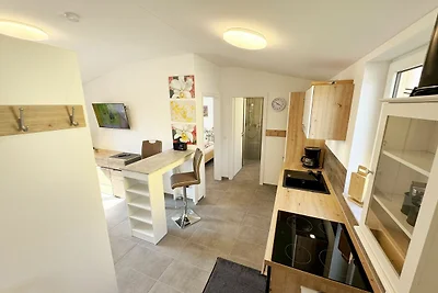 Bungalow 02 Fantasie mit Terrasse