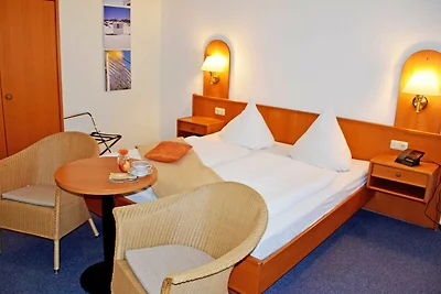 Doppelzimmer Balkon 13