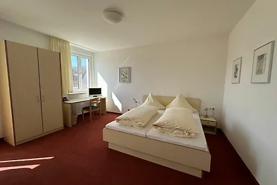 Komfort-DZ mit Balkon und Schlafsofa