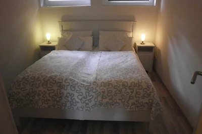 VV 32; 2-Raum; 1.OG; Balkon; 38m²