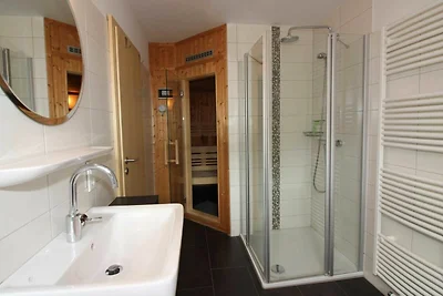 ROB 19 für 6 Personen, ca. 86 qm, Sauna