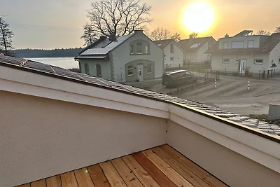 Zaunkönig Exklusiver Rückzugsort am See