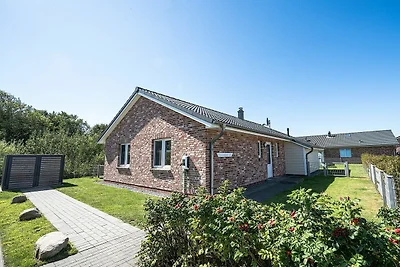 DAG-886 - Ferienhaus mit eingezäuntem Garten...