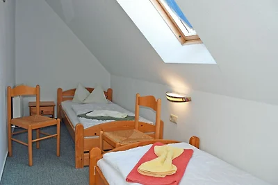 09 FAMILIENAPPARTEMENT mit Balkon und...