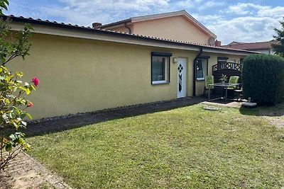 3-Raum-Ferienwohung bis 4 Pers. + Baby, Links