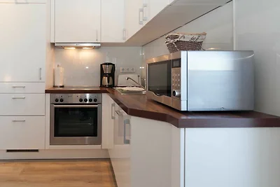 Ferienwohnung Am Wasser 4 (EG)