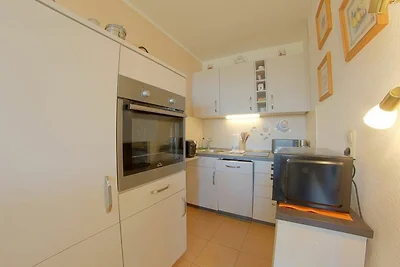 Apartment 422