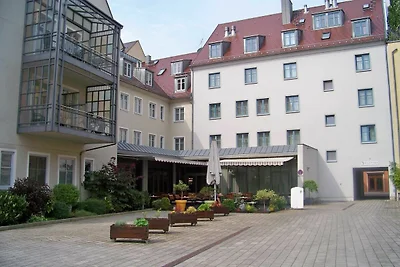Kingsizebett-Doppelzimmer-Komfort