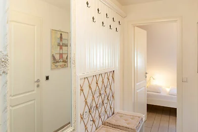 Carlotta's Beachroom