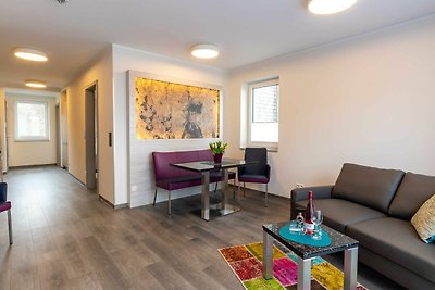 Apartment mit Klimaanlage und Balkon
