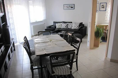 Ferienwohnung Schlossblick 68 m², 2...