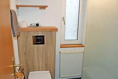 02 Ferienappartement mit Balkon