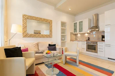 Das Autorenhaus, App. 03 Heinrich Mann