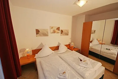 Haus Rügenwelle  Whg. 02 EG mit Terrasse