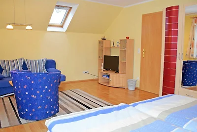 ***Ferienwohnung Lee mit Balkon*** / Fam.