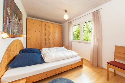 Modernisiertes Ferienhaus mit Sonnenterrasse...