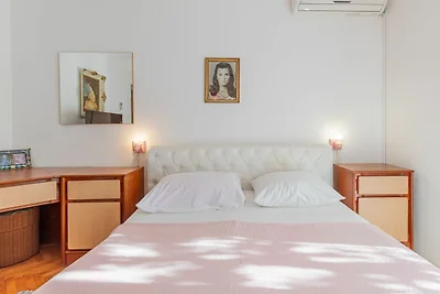 Tinka, Zimmer No 1