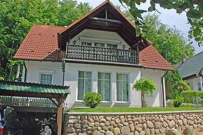 Ferienwohnung Lisa mit Terrasse am Küstenwald