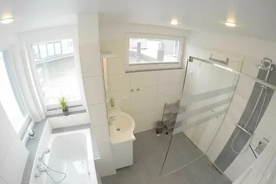 Casa su barca Vacanza single Kröslin