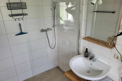 48m² | 2 Räume | 2 Duschbäder/WCs | 2...