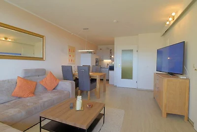 Apartment 422