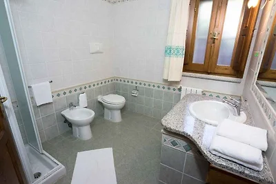 Komfortable Villa mit Pool und Meerblick - Nr...