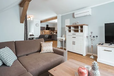 Apartment 5
