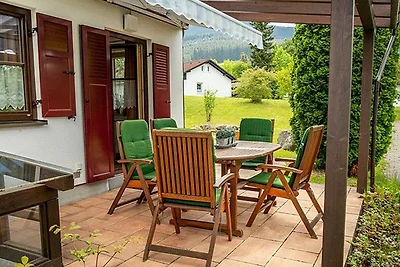 Modernisierte Doppelhaushälfte mit Garten und...